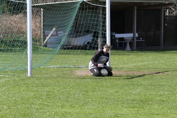 Bild 66 - Frauen am 10.4.11